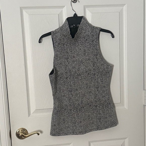 Express Black and White Textured Tank Top mock neck medium - Picture 1 of 4